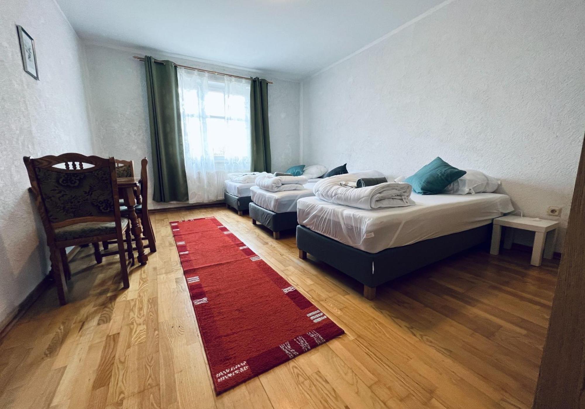 Gpz Monteurzimmer Unterkunft Moebliertes Zimmer Pension زيوثين المظهر الخارجي الصورة